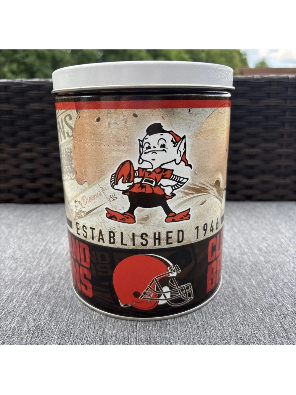 Cleveland Browns Collectible Tin NFL Football Storage Container- NFL LA654392098